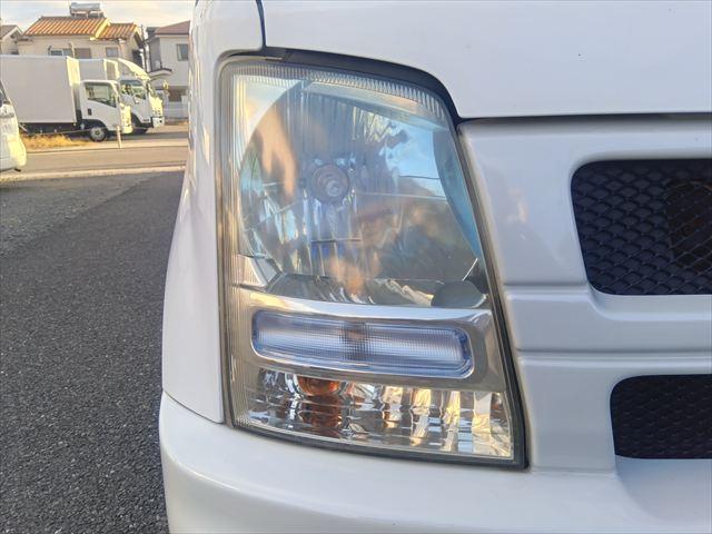 ワゴンＲ ＦＸ　マニュアル／４ＷＤ／ＳＵＺＵＫＩスポーツフルエアロ／キーレス／ＥＴＣ／ナビＴＶ／メッキ電動格納ミラー／フォグ／シートヒーター／アルミペダル／社外シフトノブ／社外アルミ／ドアバイザー／リアフィルム（27枚目）