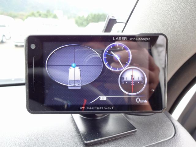 ハイエースワゴン キャンピングカー リンエイ バカンチェスプライベート バンコン シンク DC冷蔵庫 べバストFFヒーター ツインサブバッテリー 走行充電 インバーター2000W ソーラーパネル 電子レンジ 走行時リアクーラー・リアヒーター 給排水タンク 液晶テレビ(59枚目)