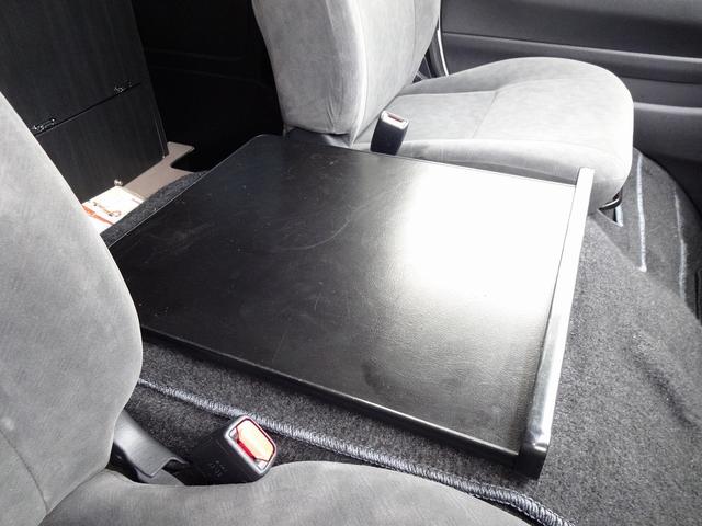 ハイエースワゴン キャンピングカー リンエイ バカンチェスプライベート バンコン シンク DC冷蔵庫 べバストFFヒーター ツインサブバッテリー 走行充電 インバーター2000W ソーラーパネル 電子レンジ 走行時リアクーラー・リアヒーター 給排水タンク 液晶テレビ(63枚目)