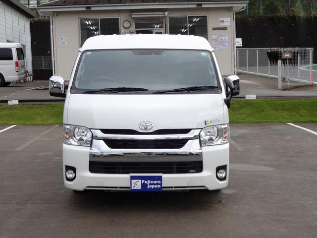 ハイエースワゴン キャンピングカー リンエイ バカンチェスプライベート バンコン シンク DC冷蔵庫 べバストFFヒーター ツインサブバッテリー 走行充電 インバーター2000W ソーラーパネル 電子レンジ 走行時リアクーラー・リアヒーター 給排水タンク 液晶テレビ(64枚目)