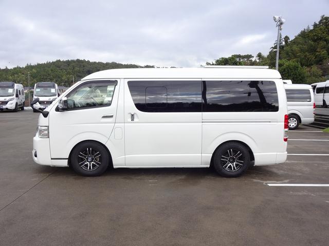 ハイエースワゴン キャンピングカー リンエイ バカンチェスプライベート バンコン シンク DC冷蔵庫 べバストFFヒーター ツインサブバッテリー 走行充電 インバーター2000W ソーラーパネル 電子レンジ 走行時リアクーラー・リアヒーター 給排水タンク 液晶テレビ(66枚目)