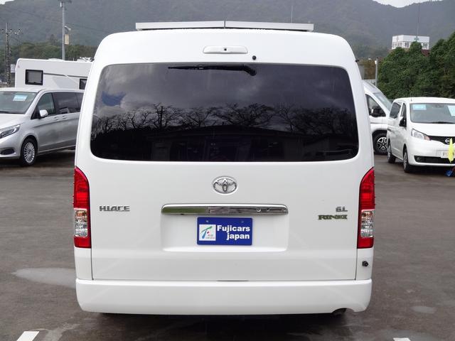 ハイエースワゴン キャンピングカー リンエイ バカンチェスプライベート バンコン シンク DC冷蔵庫 べバストFFヒーター ツインサブバッテリー 走行充電 インバーター2000W ソーラーパネル 電子レンジ 走行時リアクーラー・リアヒーター 給排水タンク 液晶テレビ(68枚目)