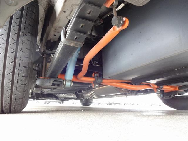 ハイエースワゴン キャンピングカー リンエイ バカンチェスプライベート バンコン シンク DC冷蔵庫 べバストFFヒーター ツインサブバッテリー 走行充電 インバーター2000W ソーラーパネル 電子レンジ 走行時リアクーラー・リアヒーター 給排水タンク 液晶テレビ(76枚目)