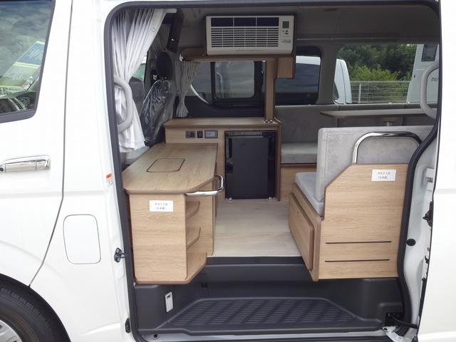 ハイエースワゴン キャンピングカー FOCS FIKA オーダー受付中 バンコン シンク コンロ シングルサブ べバストFFヒーター クールスター 強化バッテリーセット パノラミックビュー デジタルインナーミラー フリップダウンモニター LEDヘッドライト 専用コンソール(2枚目)