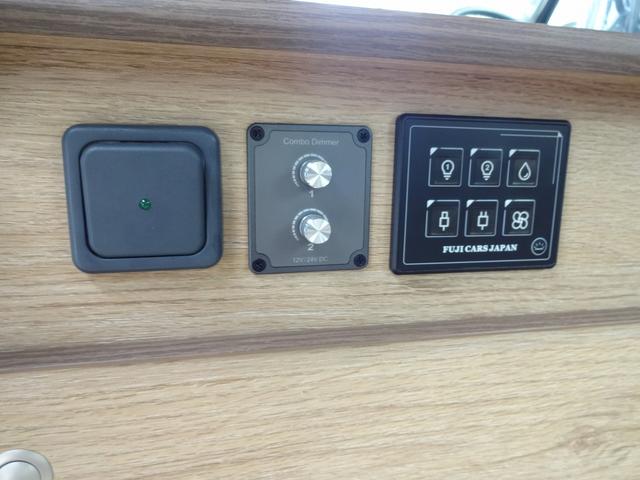 ハイエースワゴン キャンピングカー FOCS FIKA オーダー受付中 バンコン シンク コンロ シングルサブ べバストFFヒーター クールスター 強化バッテリーセット パノラミックビュー デジタルインナーミラー フリップダウンモニター LEDヘッドライト 専用コンソール(4枚目)