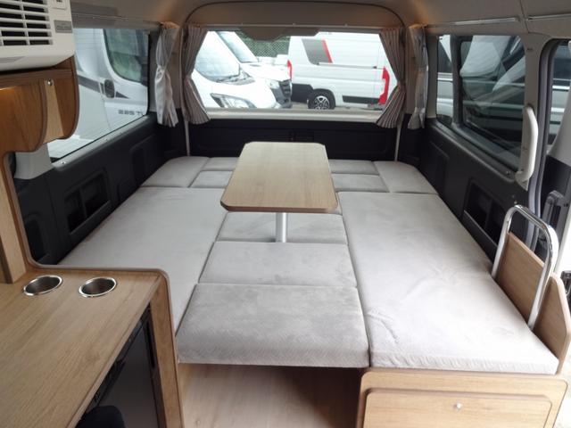 ハイエースワゴン キャンピングカー FOCS FIKA オーダー受付中 バンコン シンク コンロ シングルサブ べバストFFヒーター クールスター 強化バッテリーセット パノラミックビュー デジタルインナーミラー フリップダウンモニター LEDヘッドライト 専用コンソール(16枚目)