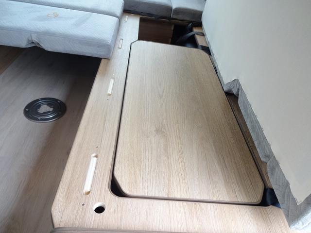 ハイエースワゴン キャンピングカー FOCS FIKA オーダー受付中 バンコン シンク コンロ シングルサブ べバストFFヒーター クールスター 強化バッテリーセット パノラミックビュー デジタルインナーミラー フリップダウンモニター LEDヘッドライト 専用コンソール(18枚目)