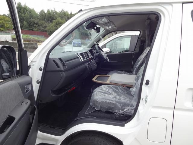 ハイエースワゴン キャンピングカー FOCS FIKA オーダー受付中 バンコン シンク コンロ シングルサブ べバストFFヒーター クールスター 強化バッテリーセット パノラミックビュー デジタルインナーミラー フリップダウンモニター LEDヘッドライト 専用コンソール(28枚目)