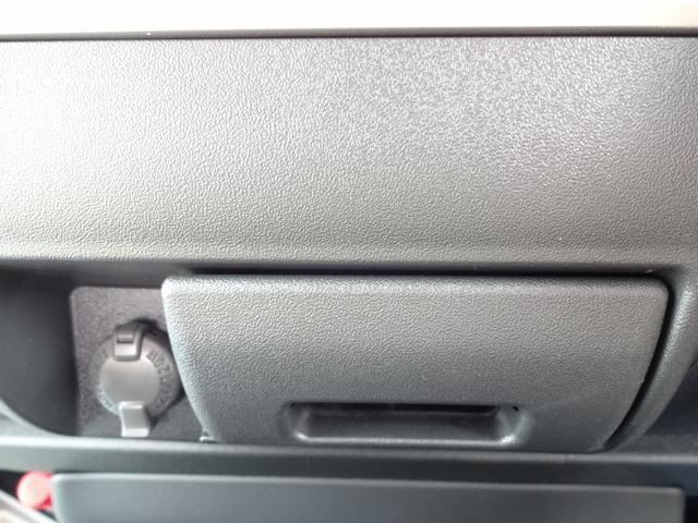 ハイエースワゴン キャンピングカー FOCS FIKA オーダー受付中 バンコン シンク コンロ シングルサブ べバストFFヒーター クールスター 強化バッテリーセット パノラミックビュー デジタルインナーミラー フリップダウンモニター LEDヘッドライト 専用コンソール(68枚目)