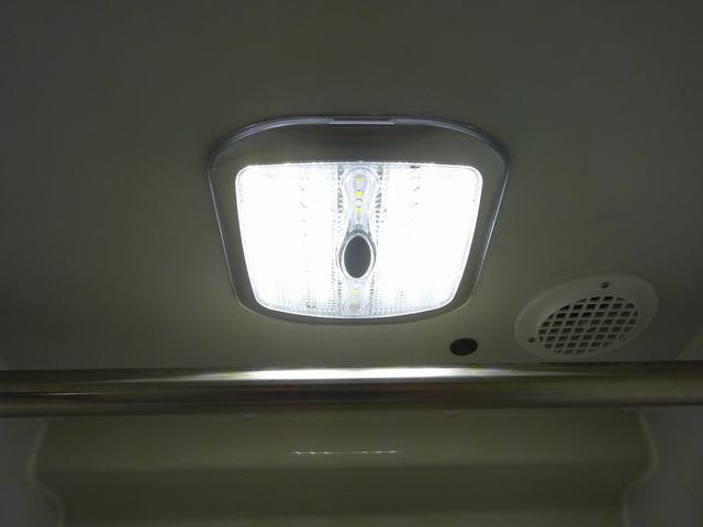 デュカト ナッツＲＶ　フォルトナ　タイプＭ　エボライト　シンク　ＤＣ冷蔵庫　エバスペヒャー製ＦＦヒーター　リチウム４００Ａｈ　インバーター１５００Ｗ　温水ボイラー（カセットガス）　家庭用ＡＣ　後席ＴＶ　給排水タンク　サイドオーニング　電動ステップ（17枚目）