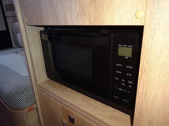 デュカト ナッツＲＶ　フォルトナ　タイプＭ　エボライト　シンク　ＤＣ冷蔵庫　エバスペヒャー製ＦＦヒーター　リチウム４００Ａｈ　インバーター１５００Ｗ　温水ボイラー（カセットガス）　家庭用ＡＣ　後席ＴＶ　給排水タンク　サイドオーニング　電動ステップ（23枚目）