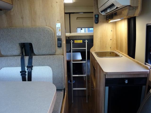 デュカト ナッツＲＶ　フォルトナ　タイプＭ　エボライト　シンク　ＤＣ冷蔵庫　エバスペヒャー製ＦＦヒーター　リチウム４００Ａｈ　インバーター１５００Ｗ　温水ボイラー（カセットガス）　家庭用ＡＣ　後席ＴＶ　給排水タンク　サイドオーニング　電動ステップ（37枚目）