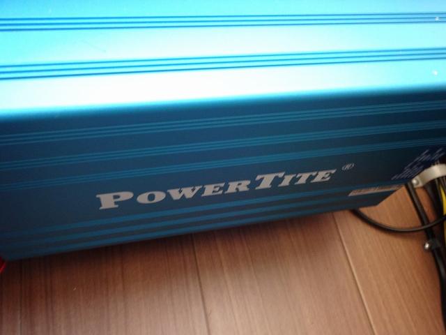 カムロード キャンピングカー バンテック コルドリーブス キャブコン シンク コンロ DC冷蔵庫 べバスト製FFヒーター リチウム500Ah 内部電源 外部充電 インバーター1500W フレキシブルソーラー4枚 家庭用エアコン 液晶テレビ マックスファン(16枚目)