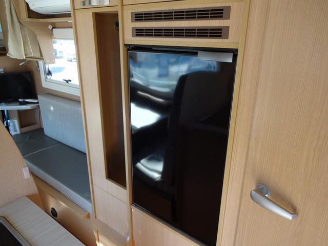 カムロード キャンピングカー バンテック コルドリーブス キャブコン シンク コンロ DC冷蔵庫 べバスト製FFヒーター リチウム500Ah 内部電源 外部充電 インバーター1500W フレキシブルソーラー4枚 家庭用エアコン 液晶テレビ マックスファン(25枚目)