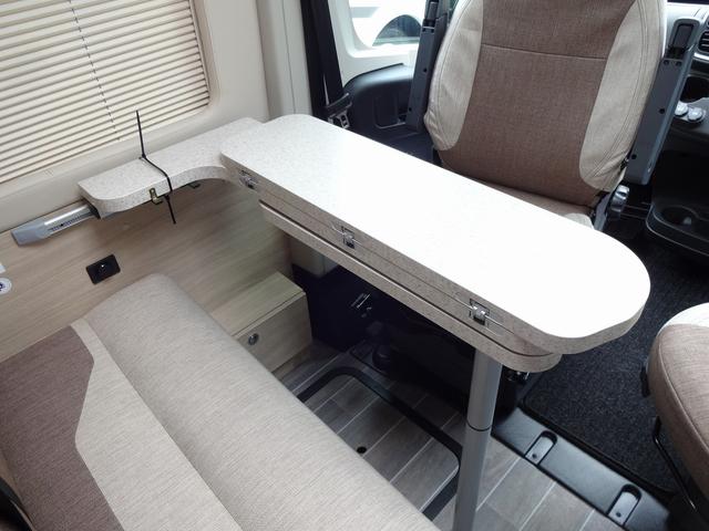 デュカト キャンピングカー　ローラーチーム　リビングストーンＫ２　バンコン　シンク　コンロ　ＤＣ冷蔵庫　トルマ燃料式ＦＦヒーター＆温水ボイラー　カセットトイレ　シャワー　ＤＣエアコン　バックカメラ　電動ステップ　レミスシェード　クルーズコントロール（26枚目）