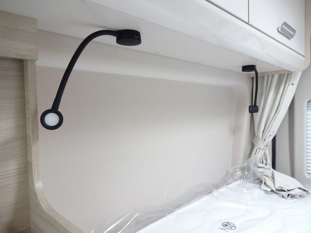 デュカト キャンピングカー　ローラーチーム　リビングストーンＫ２　バンコン　シンク　コンロ　ＤＣ冷蔵庫　トルマ燃料式ＦＦヒーター＆温水ボイラー　カセットトイレ　シャワー　ＤＣエアコン　バックカメラ　電動ステップ　レミスシェード　クルーズコントロール（35枚目）