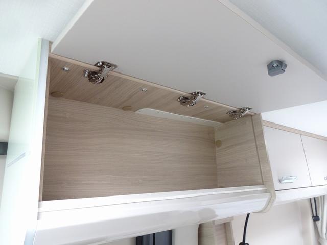 デュカト キャンピングカー　ローラーチーム　リビングストーンＫ２　バンコン　シンク　コンロ　ＤＣ冷蔵庫　トルマ燃料式ＦＦヒーター＆温水ボイラー　カセットトイレ　シャワー　ＤＣエアコン　バックカメラ　電動ステップ　レミスシェード　クルーズコントロール（44枚目）