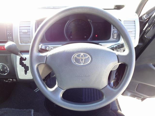 入庫時のチェックと合わせてお客様自身で車輌の状態が把握できるように　状態価格参考表を作成します。新車当時の車輌本体価格、オプション、総額、車輌のプラス査定点、マイナス点などわかり易く表記しております