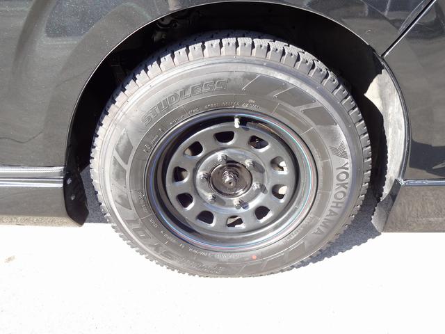 入庫時のチェックと合わせてお客様自身で車輌の状態が把握できるように　状態価格参考表を作成します。新車当時の車輌本体価格、オプション、総額、車輌のプラス査定点、マイナス点などわかり易く表記しております。