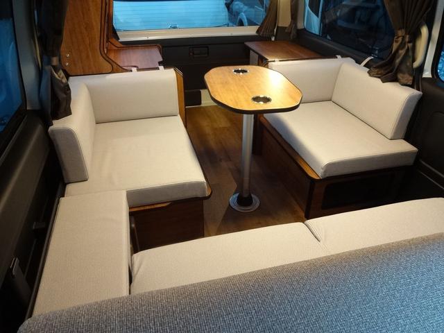 ハイエースワゴン キャンピングカー　ＦＯＣＳ　ＤＳ－Ｆ　バンコン　シンク　ＤＣ冷蔵庫　べバスト製ＦＦヒーター　シングルサブバッテリー　走行充電　外部充電　外部電源　内部電源　電子レンジ　走行時リアクーラー・リアヒーター　給排水タンク１０Ｌ　マックスファン（10枚目）