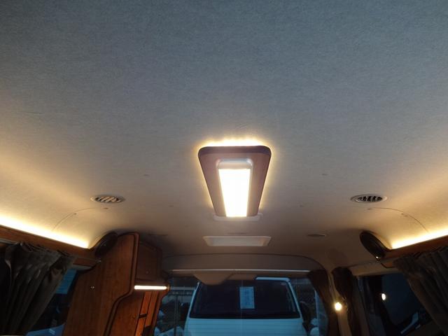 ハイエースワゴン キャンピングカー　ＦＯＣＳ　ＤＳ－Ｆ　バンコン　シンク　ＤＣ冷蔵庫　べバスト製ＦＦヒーター　シングルサブバッテリー　走行充電　外部充電　外部電源　内部電源　電子レンジ　走行時リアクーラー・リアヒーター　給排水タンク１０Ｌ　マックスファン（20枚目）