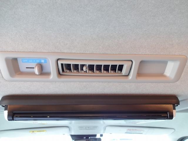 ハイエースワゴン キャンピングカー　ＦＯＣＳ　ＤＳ－Ｆ　バンコン　シンク　ＤＣ冷蔵庫　べバスト製ＦＦヒーター　シングルサブバッテリー　走行充電　外部充電　外部電源　内部電源　電子レンジ　走行時リアクーラー・リアヒーター　給排水タンク１０Ｌ　マックスファン（21枚目）