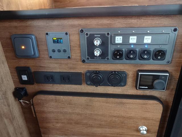 ハイエースワゴン キャンピングカー　ＦＯＣＳ　ＤＳ－Ｆ　バンコン　シンク　ＤＣ冷蔵庫　べバスト製ＦＦヒーター　シングルサブバッテリー　走行充電　外部充電　外部電源　内部電源　電子レンジ　走行時リアクーラー・リアヒーター　給排水タンク１０Ｌ　マックスファン（25枚目）