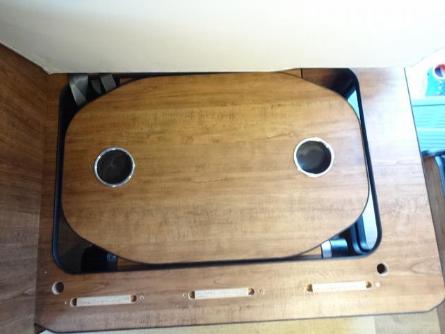 ハイエースワゴン キャンピングカー　ＦＯＣＳ　ＤＳ－Ｆ　バンコン　シンク　ＤＣ冷蔵庫　べバスト製ＦＦヒーター　シングルサブバッテリー　走行充電　外部充電　外部電源　内部電源　電子レンジ　走行時リアクーラー・リアヒーター　給排水タンク１０Ｌ　マックスファン（38枚目）