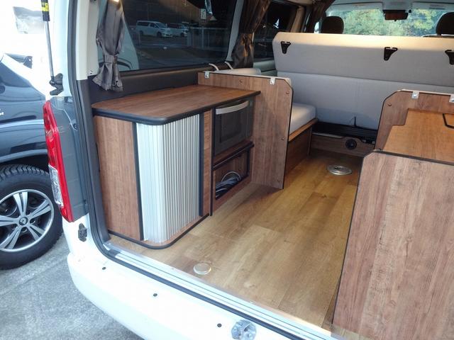 ハイエースワゴン キャンピングカー　ＦＯＣＳ　ＤＳ－Ｆ　バンコン　シンク　ＤＣ冷蔵庫　べバスト製ＦＦヒーター　シングルサブバッテリー　走行充電　外部充電　外部電源　内部電源　電子レンジ　走行時リアクーラー・リアヒーター　給排水タンク１０Ｌ　マックスファン（45枚目）