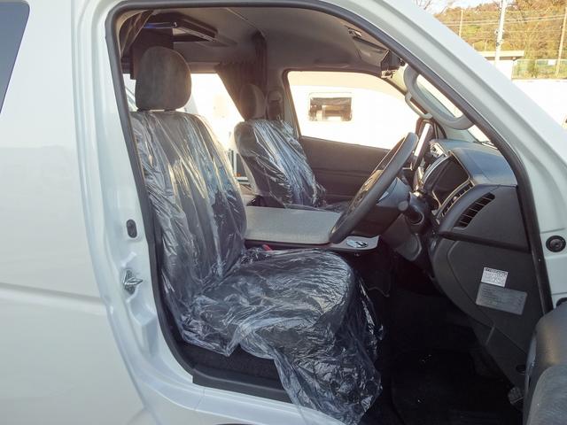 ハイエースワゴン キャンピングカー　ＦＯＣＳ　ＤＳ－Ｆ　バンコン　シンク　ＤＣ冷蔵庫　べバスト製ＦＦヒーター　シングルサブバッテリー　走行充電　外部充電　外部電源　内部電源　電子レンジ　走行時リアクーラー・リアヒーター　給排水タンク１０Ｌ　マックスファン（48枚目）