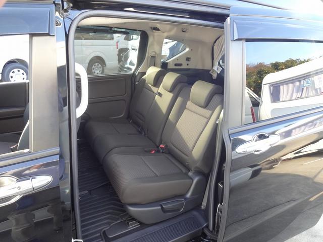 フリード＋ キャンピングカー　ホワイトハウス　フリースタイル　バンコン　エバスペヒャー製ＦＦヒーター　シングルサブバッテリー　走行充電　外部電源　外部充電　ホンダセンシング　リア両側パワースライドドア　フロントシートシートヒーター　ポップアップルーフ（2枚目）