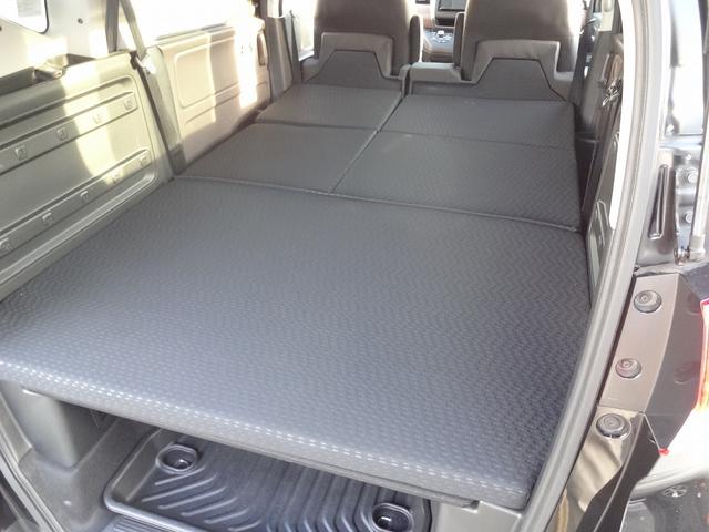 フリード＋ キャンピングカー　ホワイトハウス　フリースタイル　バンコン　エバスペヒャー製ＦＦヒーター　シングルサブバッテリー　走行充電　外部電源　外部充電　ホンダセンシング　リア両側パワースライドドア　フロントシートシートヒーター　ポップアップルーフ（14枚目）