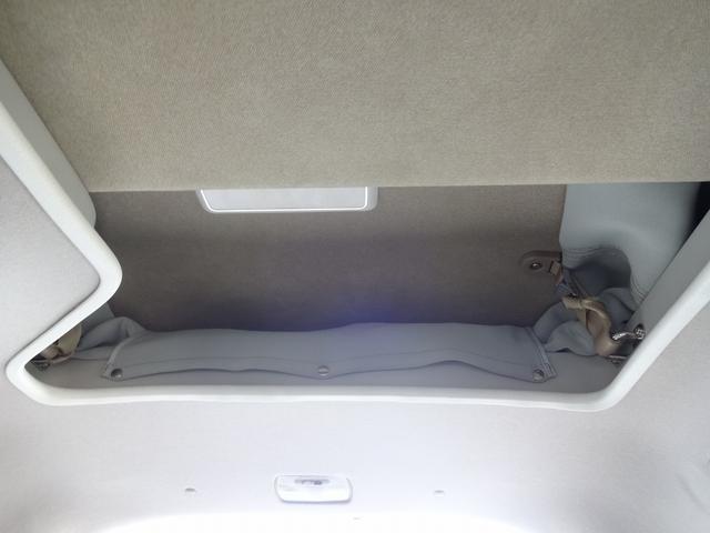 フリード＋ キャンピングカー　ホワイトハウス　フリースタイル　バンコン　エバスペヒャー製ＦＦヒーター　シングルサブバッテリー　走行充電　外部電源　外部充電　ホンダセンシング　リア両側パワースライドドア　フロントシートシートヒーター　ポップアップルーフ（23枚目）