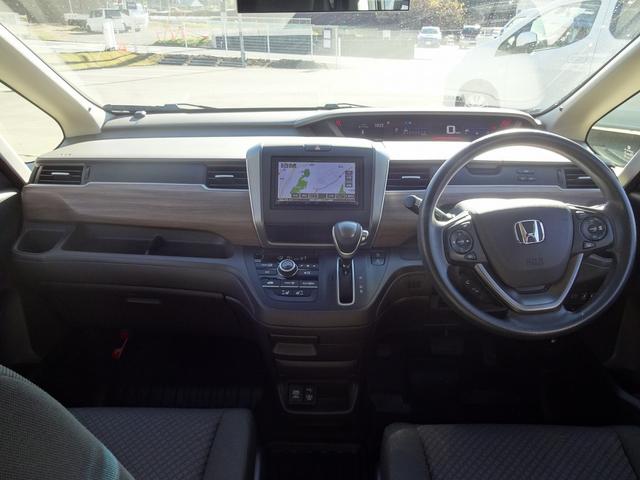 フリード＋ キャンピングカー　ホワイトハウス　フリースタイル　バンコン　エバスペヒャー製ＦＦヒーター　シングルサブバッテリー　走行充電　外部電源　外部充電　ホンダセンシング　リア両側パワースライドドア　フロントシートシートヒーター　ポップアップルーフ（31枚目）