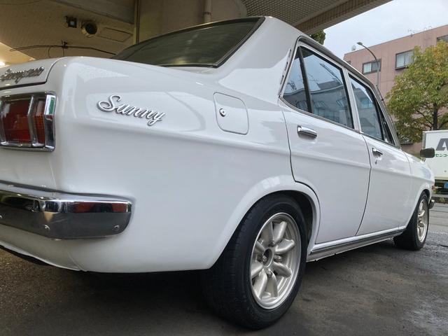 サニー  4ドア 1200DX A12 SOLEX 5速換装 クーラー ローダウン RSワタナベAW Fディスク B110(4枚目)