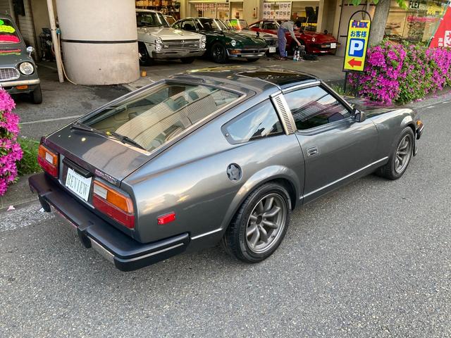 　２８０ＺＸ　Ｌ２８＆インジェクション　社外マフラー　パワステ　パワーウィンドー　ＲＳワタナベ　ＨＬＳ１３０　国内未登録新規三年車検(5枚目)