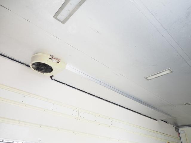ワイドエアサス 積載3トン 低温-30℃設定(17枚目)