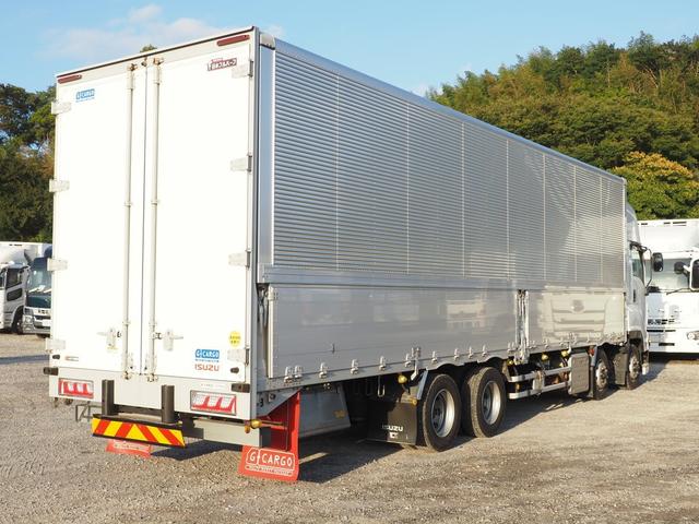 ギガ 　ハイルーフ　積載１３．６トン　４軸低床　アルミウィング（2枚目）