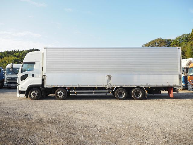 ギガ 　ハイルーフ　積載１３．６トン　４軸低床　アルミウィング（11枚目）