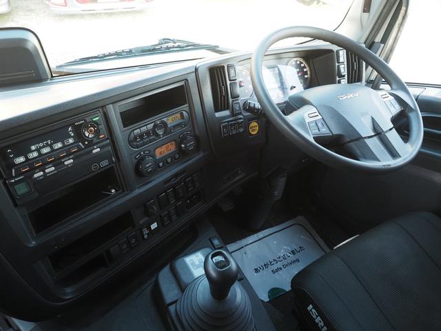 ギガ 　ハイルーフ　積載１３．６トン　４軸低床　アルミウィング（23枚目）