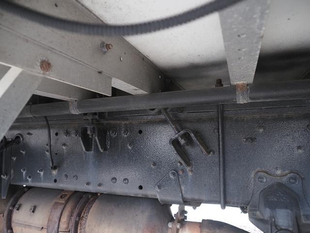 スーパーグレート 7速マニュアル 積載14.0トン メッキ付 4軸低床 パネルウィング(25枚目)