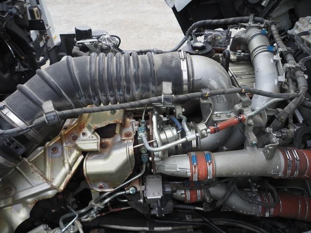 プロフィア 　車検付　７速マニュアル　ハイルーフ　積載１３．８トン　４軸低床　アルミウィング（5枚目）