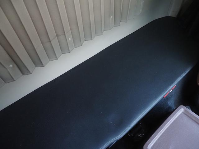 ヒノレンジャー 車検付 融雪仕様 7200ボデー 格納ゲート付 エアサス 積載6.4トン ハイルーフ ベッド付 フルワイド(20枚目)