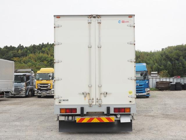 プロフィア 　積載１３．４トン　４軸低床　アルミウイング（9枚目）