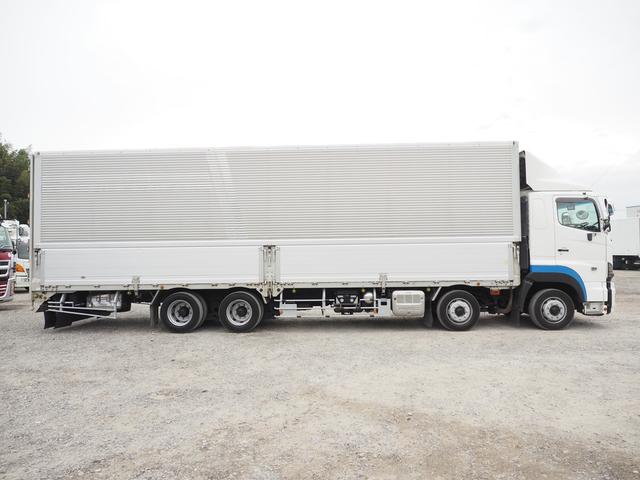 プロフィア 　積載１３．４トン　４軸低床　アルミウイング（12枚目）