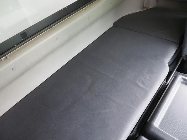 プロフィア 　積載１３．４トン　４軸低床　アルミウイング（18枚目）