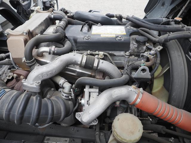 フォワード 　フルワイド　ベッド付　アルミウイング車（5枚目）