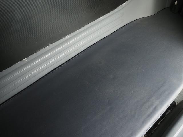 フォワード 　フルワイド　ベッド付　アルミウイング車（16枚目）