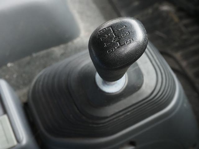 フォワード 　フルワイド　ベッド付　アルミウイング車（17枚目）