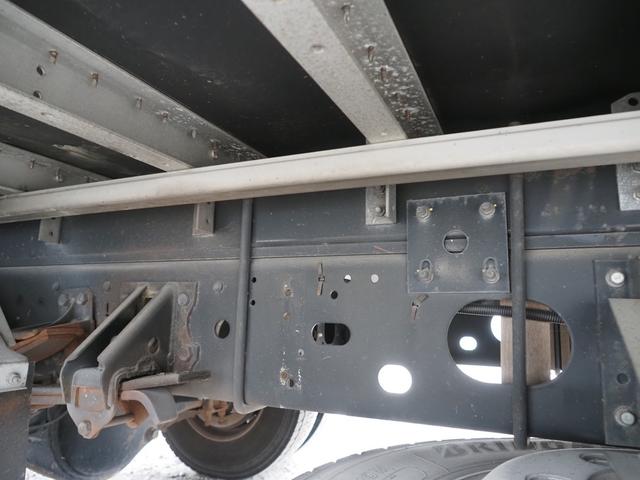 フォワード 　フルワイド　ベッド付　アルミウイング車（24枚目）